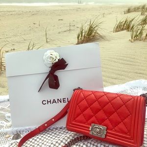 100% auth Chanel red medium boy bag perfection